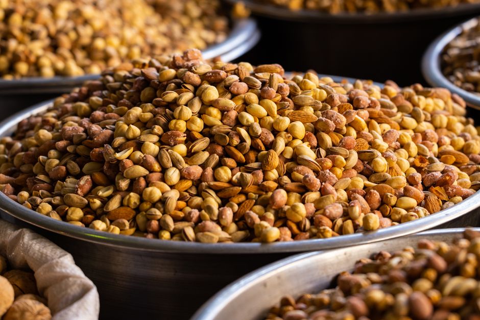 Crunchy Chickpeas for a movie-night bowl — food · Snacks