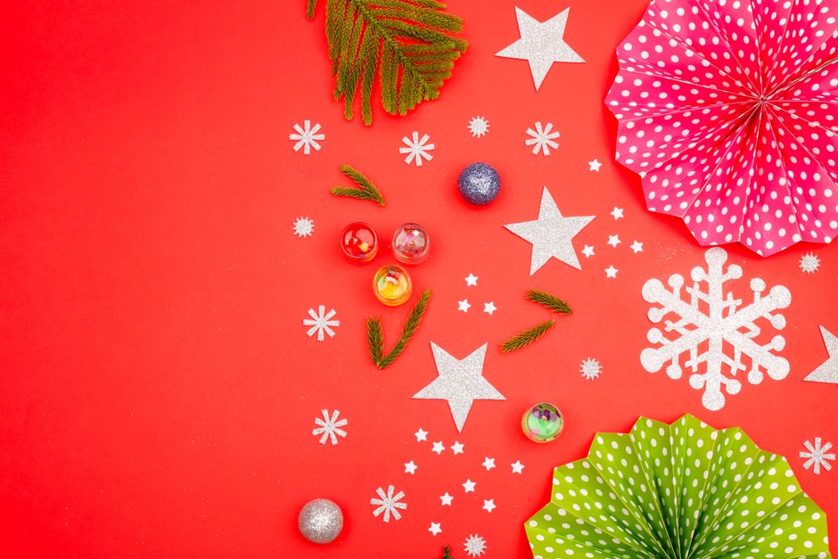 Paper Snowflake Window with a signature scent — celebrations · Christmas