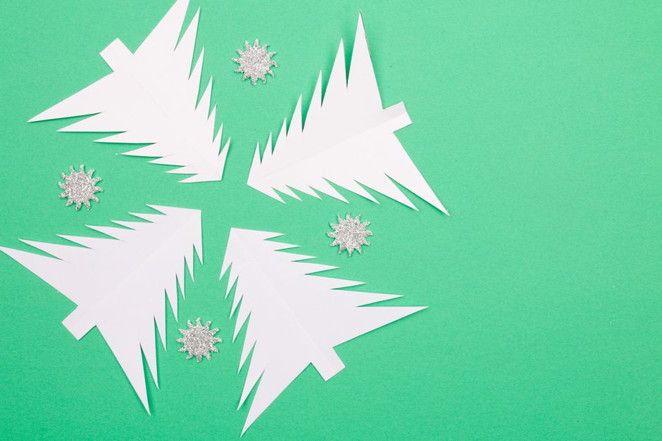 Paper Snowflake Window with a DIY finishing piece — celebrations · Christmas
