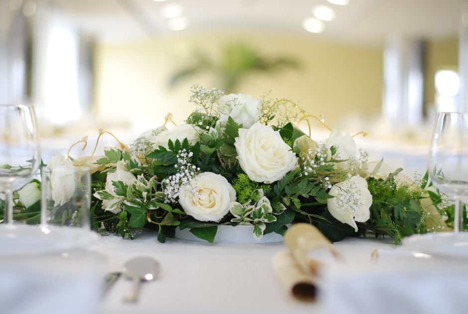 24 Flower-Free Centerpiece ideas for getting guests involved