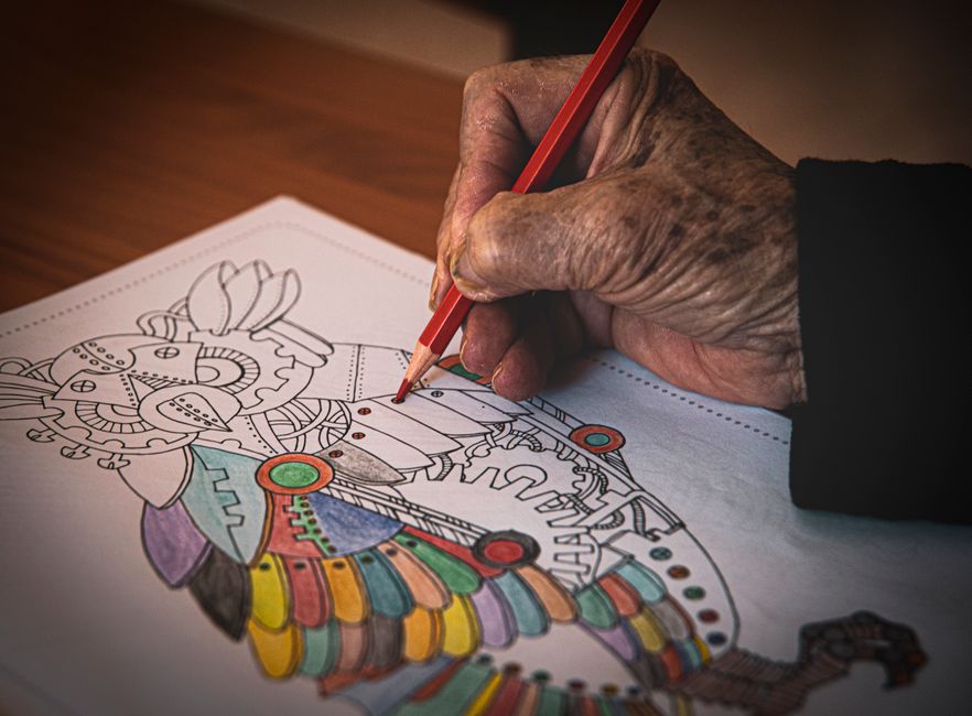 Coloring Session during a five-minute pause — wellness · Relaxation