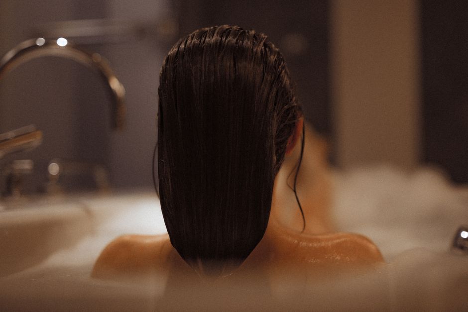 Five-Minute Hair Refresh for a meaningful pause — lifestyle · Beauty
