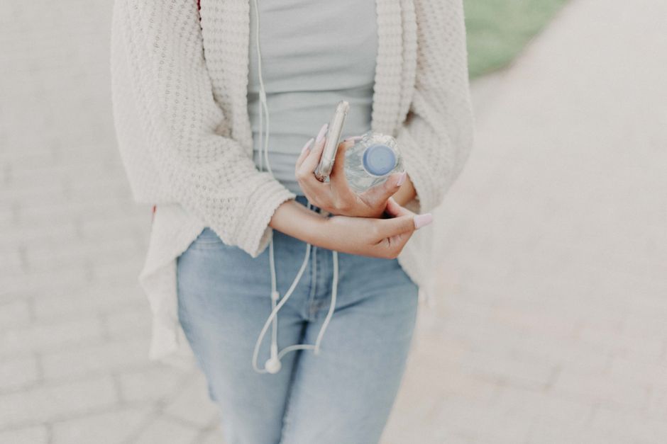 food-and-hydration walking & outdoor cues that make healthy habits easier after a late night after a late night — wellness · Walking & Outdoor