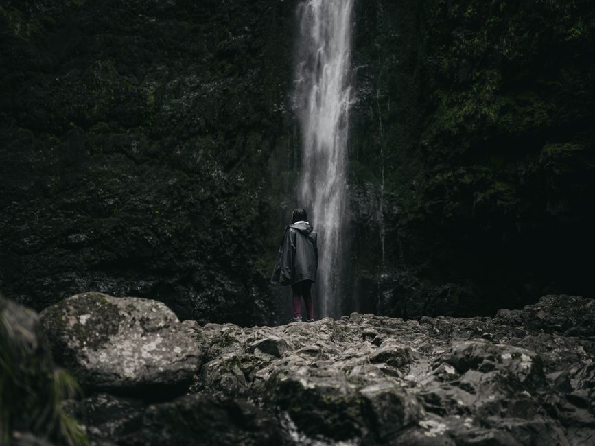 Short Waterfall Hike around a local breakfast stop — travel · National Parks
