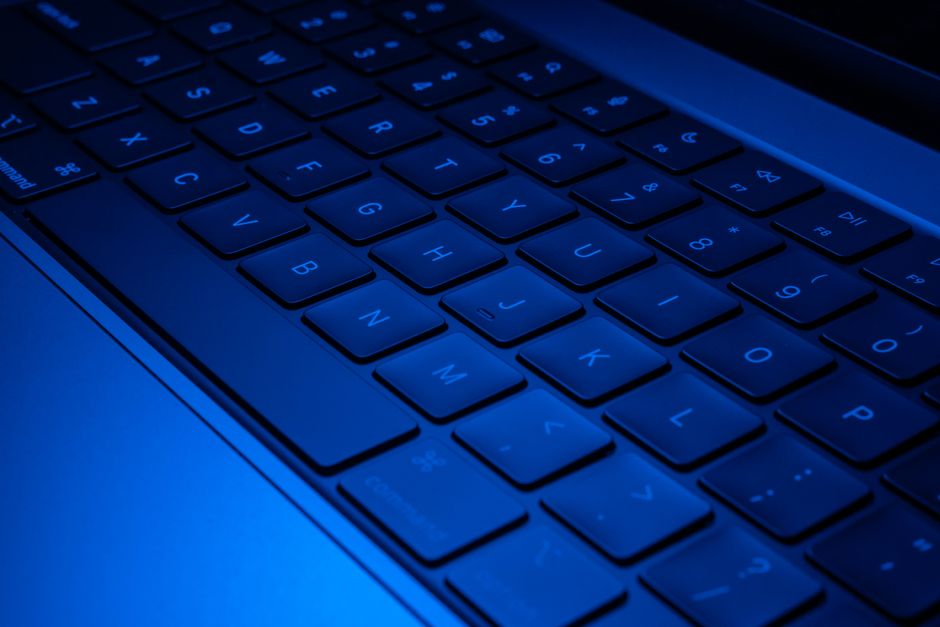 Wireless Keyboard with a secure password habit — smart-life · Gadgets