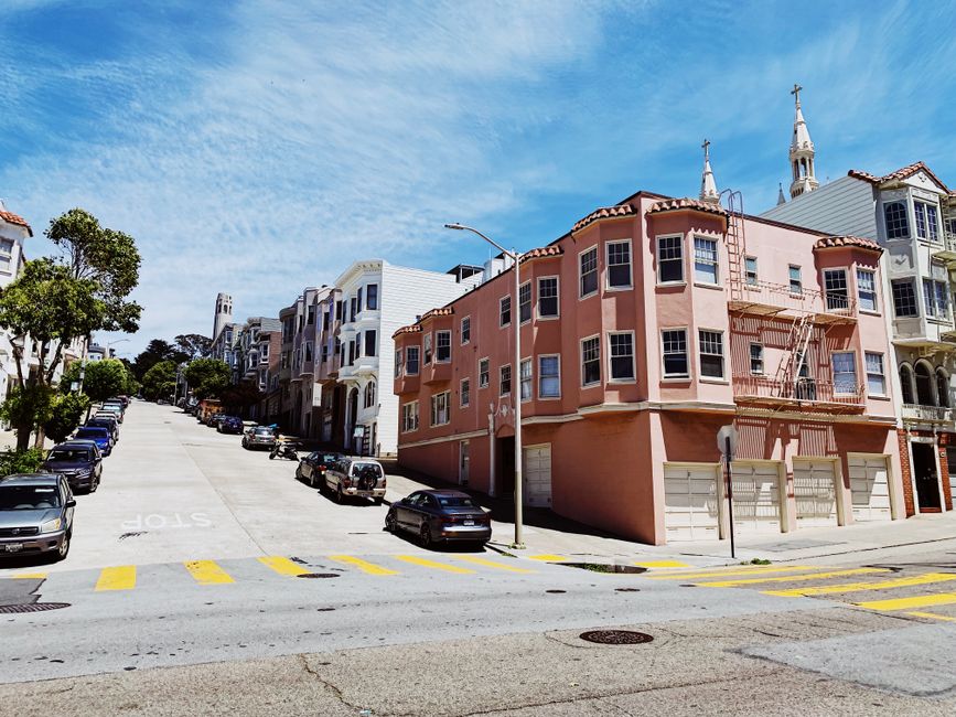 Neighborhood Architecture Route for a low-pressure workout — wellness · Walking & Outdoor