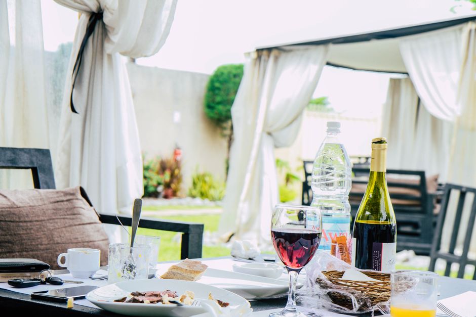 Backyard Brunch for guests arriving at different times — celebrations · Birthdays