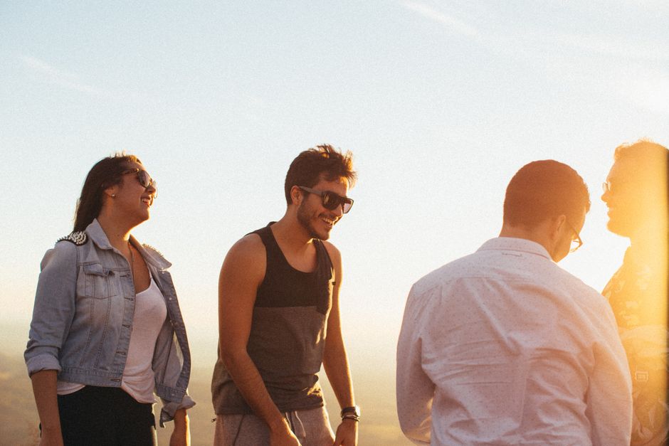 8 Quick Party Games for People Tired of Scrolling
