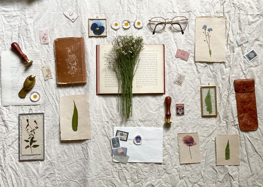 25 Pressed-Flower Frame ideas