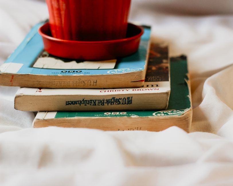 Book Stack with removable updates — home · Living Rooms