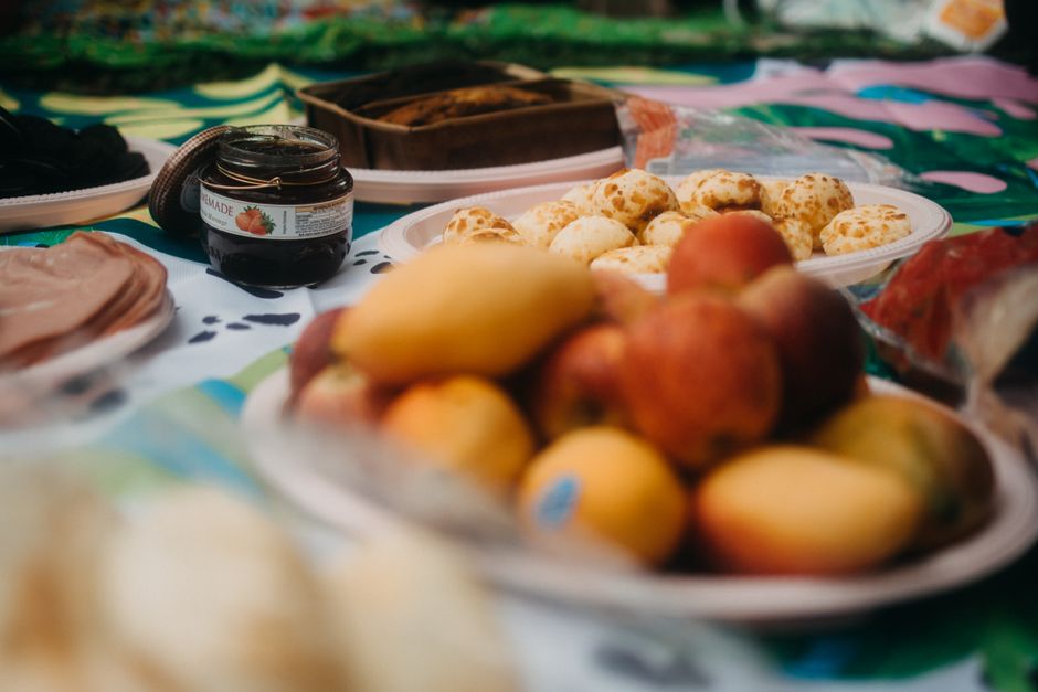 Fruit-at-Eye-Level Setup with a gratitude prompt — wellness · Healthy Habits