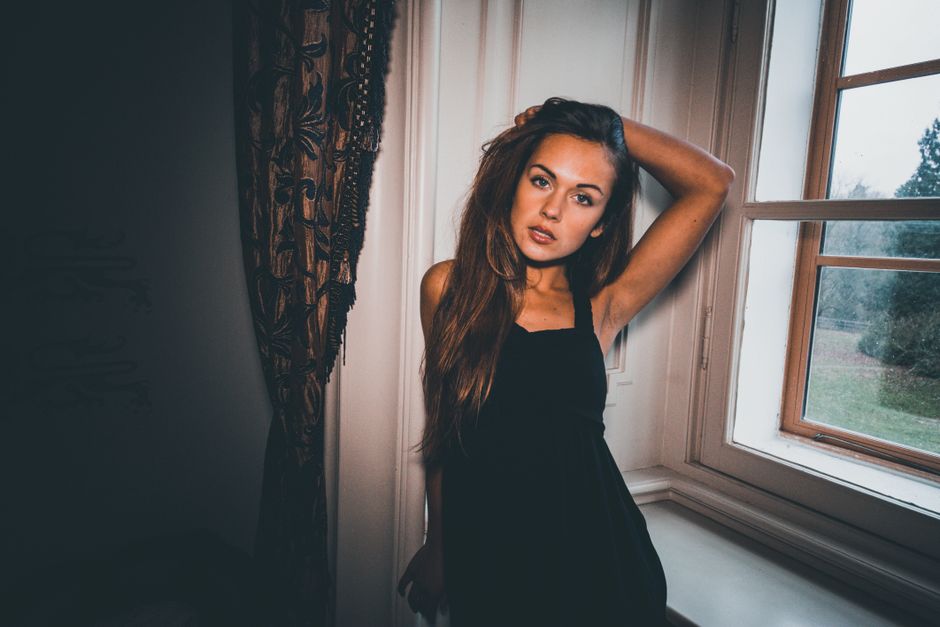 Window-Light Portrait using leftover materials — diy-creativity · Photography