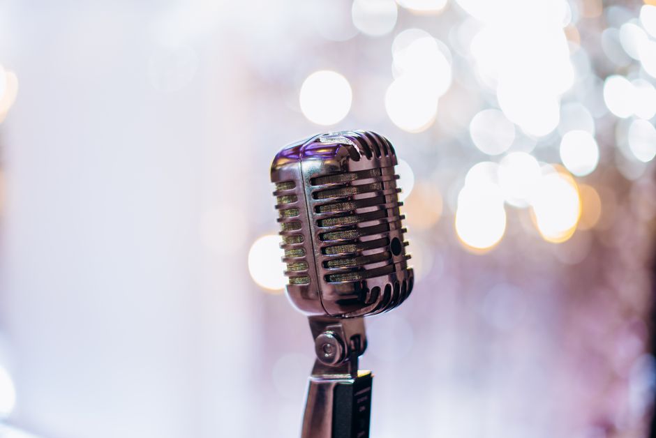 22 Classic Comedy Evening ideas for family participation