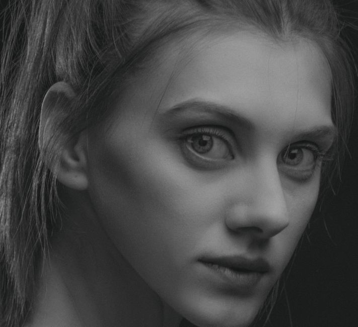 Monochrome Portrait using leftover materials — diy-creativity · Art & Painting