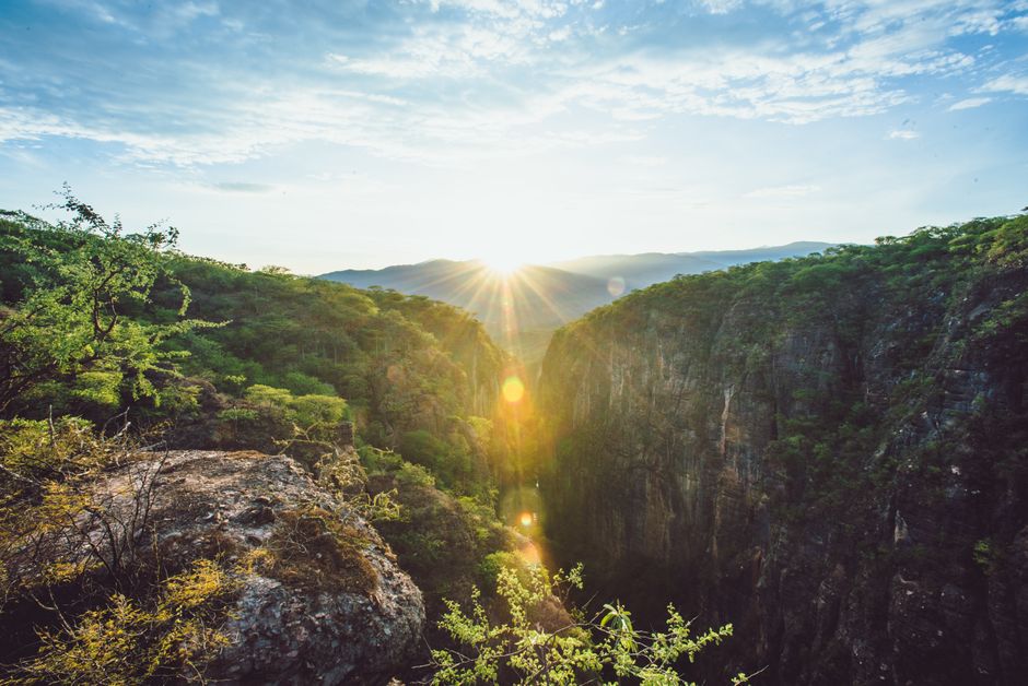 Canyon Sunrise with a practical parking plan — travel · National Parks