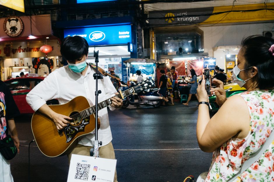 Acoustic Evening with a nostalgic callback — entertainment · Music