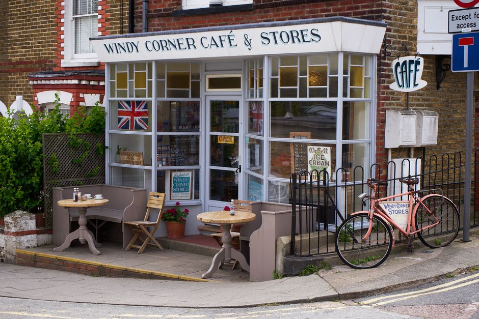 Small-Town Pie Shop around an art-filled neighborhood — travel · Road Trips