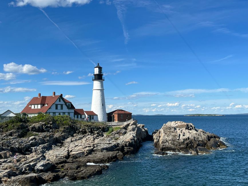 Maine Lighthouse Drive for travelers who prefer small stops — travel · USA Travel
