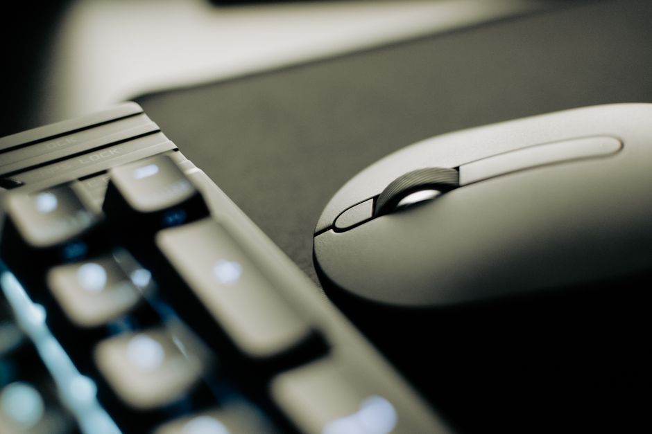 Wireless Keyboard for a focused study session — smart-life · Gadgets