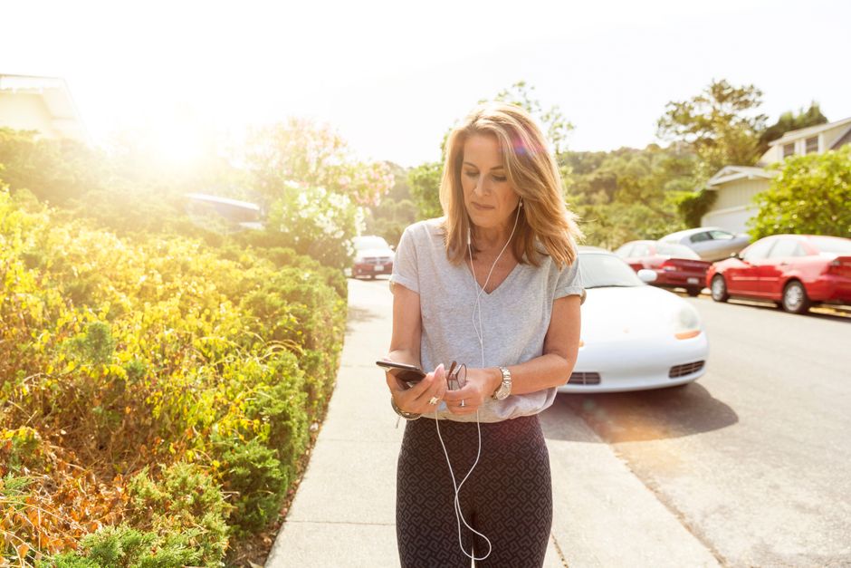 Phone Parking during a five-minute pause — wellness · Evening Routines