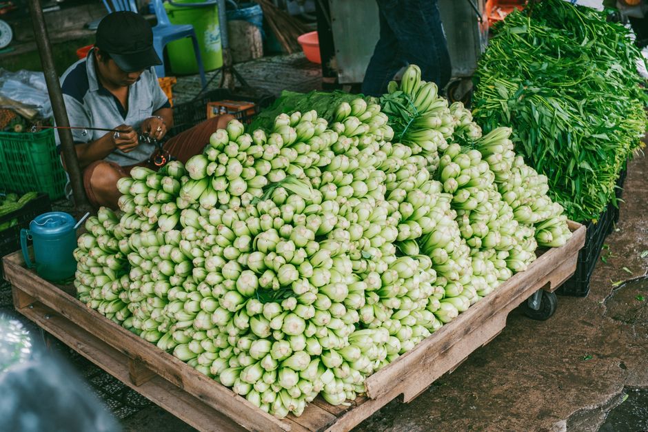 Farmers Market Date for a simple confidence ritual — lifestyle · Dating