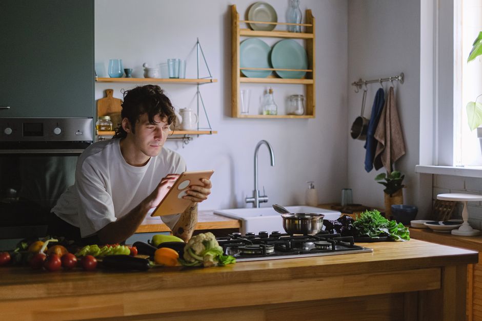 Meal-Prep Hour during a digital detox — wellness · Healthy Lifestyle