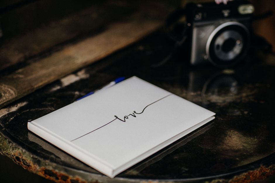 Guestbook Alternative around a dessert-first menu — celebrations · Weddings