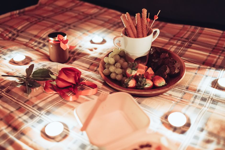 24 Late-Night Snack Table ideas for a signature celebration detail