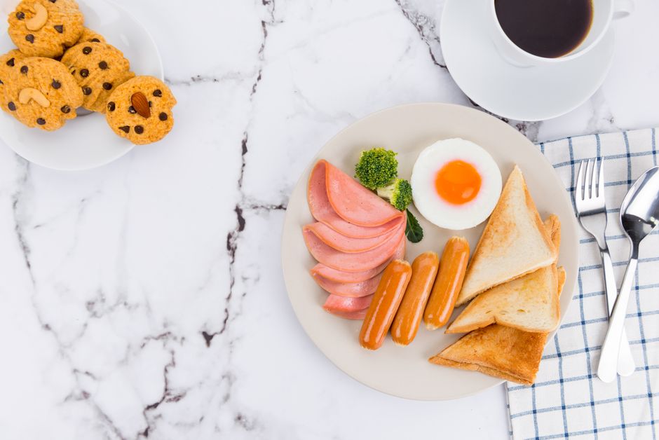 25 lighter breakfast & brunch for an easy reset