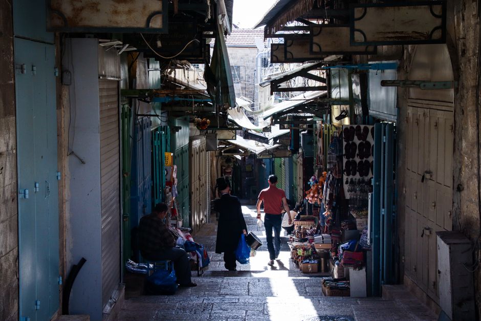 Historic Market for families with mixed ages — travel · City Trips