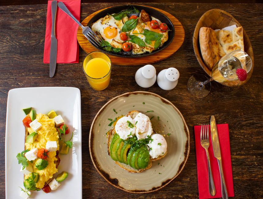 Spinach Feta Frittata with crispy potatoes — food · Breakfast & Brunch