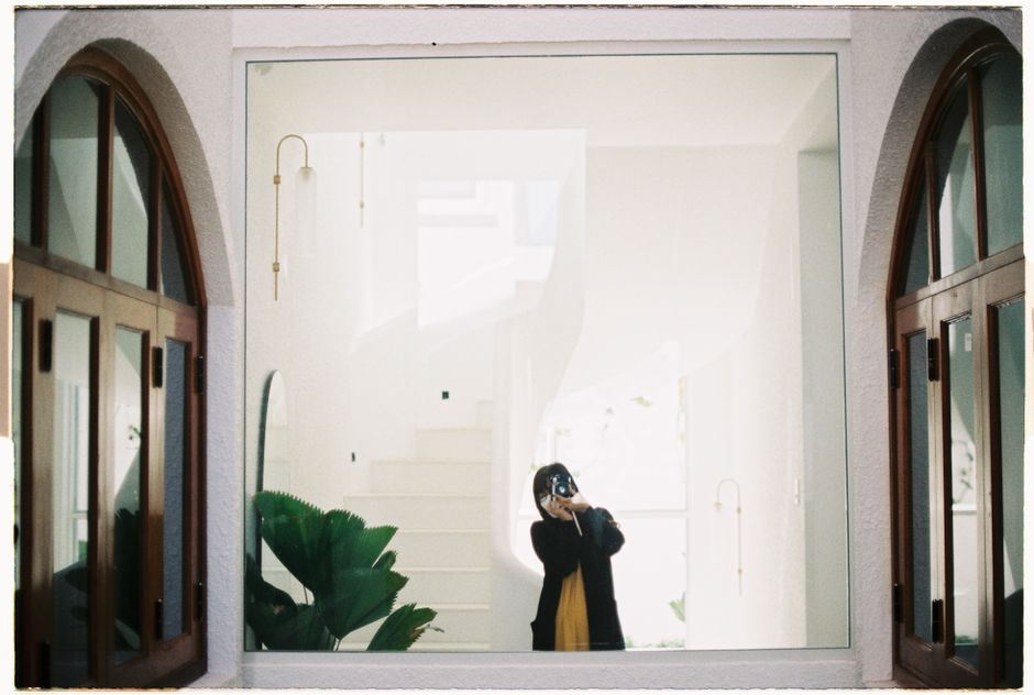 Arched Mirror with a gallery-wall moment — home · Home Decor