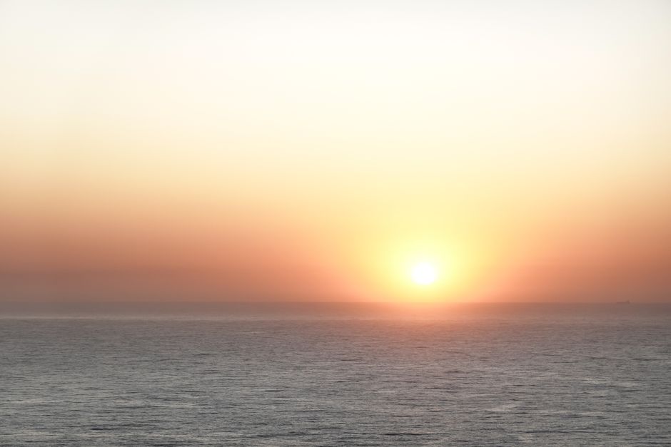 Sunlight-First Start with a short breathing pause — wellness · Morning Routines