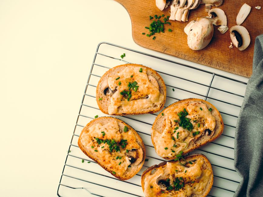 Garlic Mushroom Toast with a crunchy topping — food · Recipes