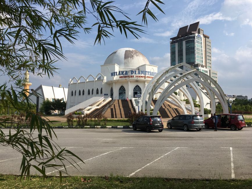 Hands-On Science Center with a quiet neighborhood stop — travel · Family Travel
