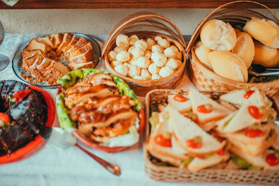 Brunch Buffet with a nostalgic detail — celebrations · Baby Showers