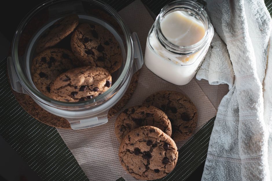 Brown Butter Cookies with warm spice — food · Baking