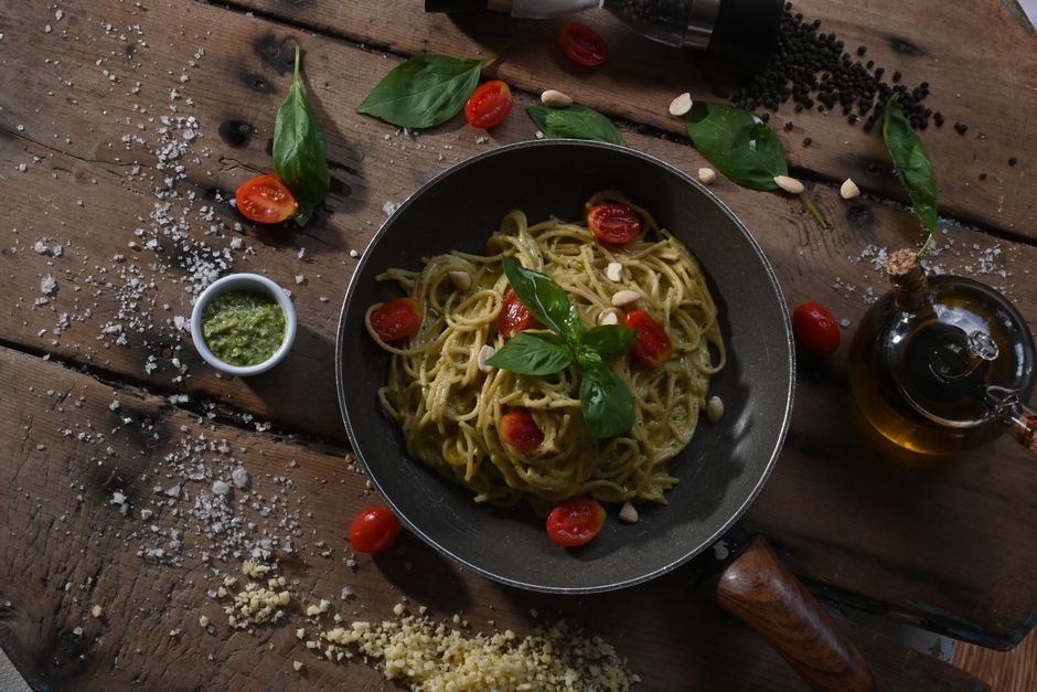 Pesto Pasta Jar with roasted vegetables — food · Lunch Ideas