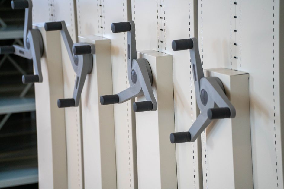 Sliding Storage for a more useful pantry — home · Home Hacks