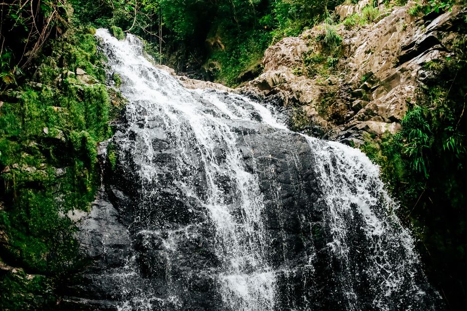 Short Waterfall Hike with a local-only flavor — travel · National Parks