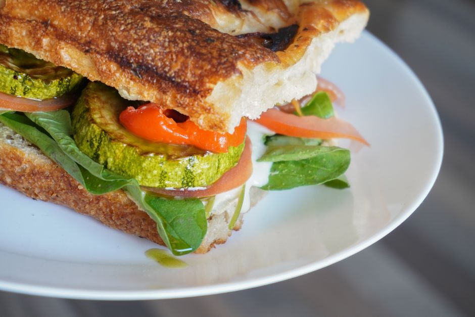 Roasted Veggie Sandwich — hummus veggie wrap for a no-microwave lunch — food · Lunch Ideas