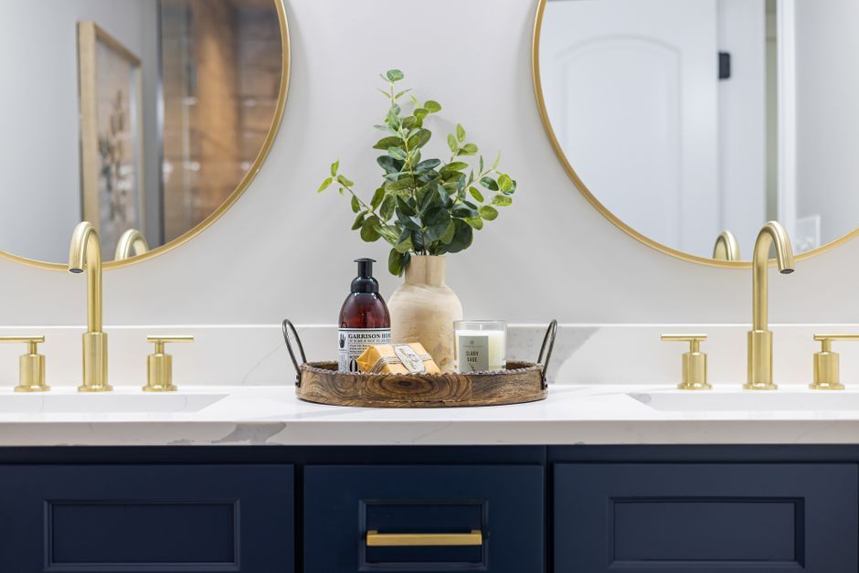 Countertop Tray with a soft linen layer — home · Kitchens