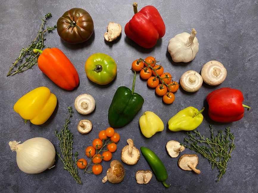 Stuffed Bell Peppers with tomato basil relish — food · Dinner Ideas