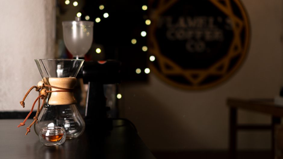 Coffee-Shop Still Life with a tactile texture — diy-creativity · Photography