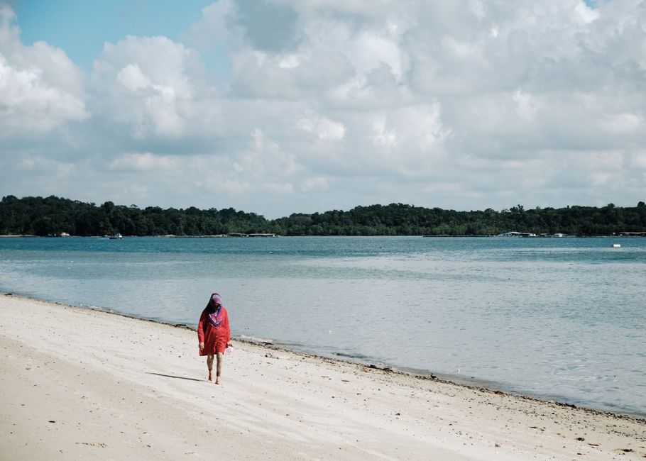 Beach Stroll after a social event after a social event — wellness · Walking & Outdoor