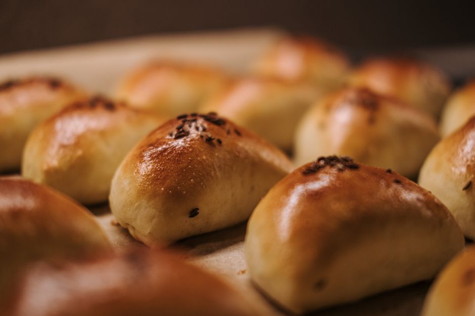 Cardamom Buns with cinnamon sugar — food · Baking