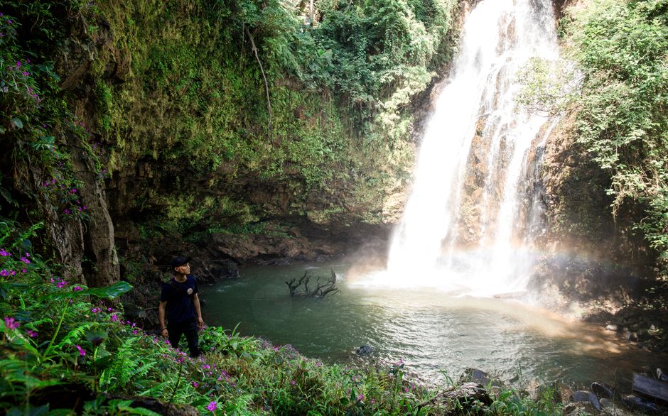 Short Waterfall Hike with a sunset picnic — travel · National Parks