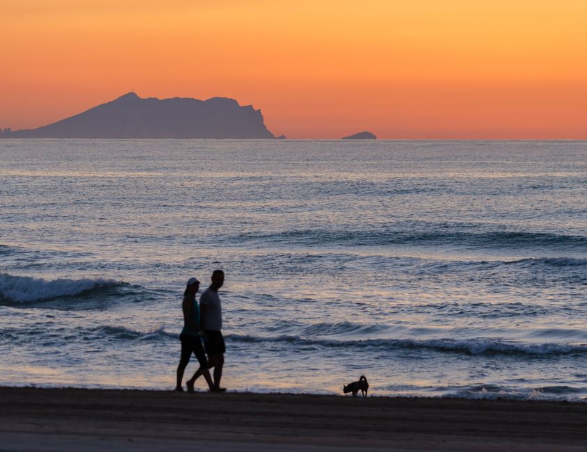 Beach Stroll for a fresh-start Monday — wellness · Walking & Outdoor