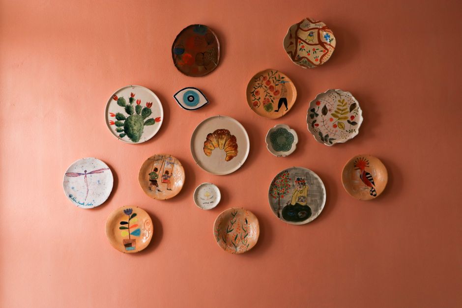 24 Ceramic Painting ideas for rescuing old materials