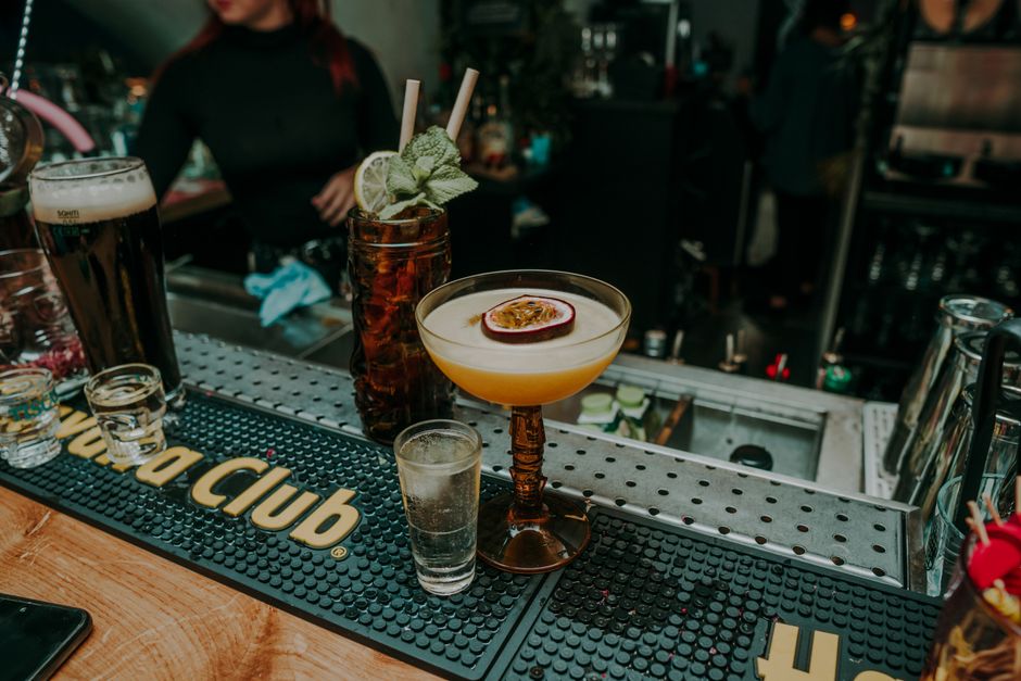 Craft-And-Cocktail Evening for an after-dinner plan — entertainment · Party Ideas